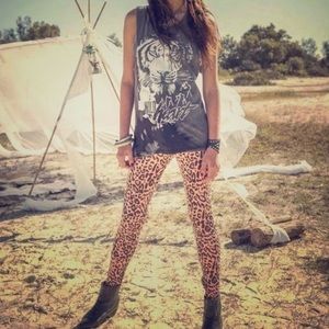 Vintage Spell Wildcat Zippered Leggings!